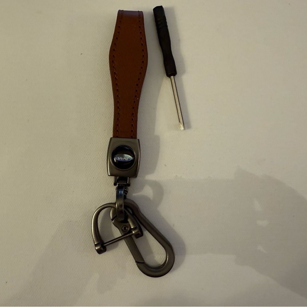Ford Key Fob Keychain in Brown Leather with Logo NWT